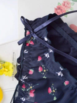 Strawberry Field Panties -Clothing Discount Store HTB1cS9yXzLuK1Rjy0Fhq6xpdFXaI