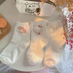 Sweet Dainty Character Socks -Clothing Discount Store S1e63a8e5944746b78dc36c486f30a5baL
