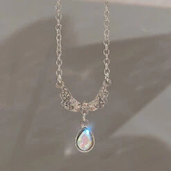 Dainty Butterfly Necklaces -Clothing Discount Store dainty elegant jewelled butterfly necklaces 449