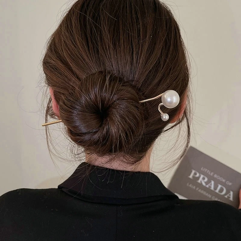 Dainty Floral Hair Claw Clip 7 Dainty Floral Hair Claw Clip - Image 5